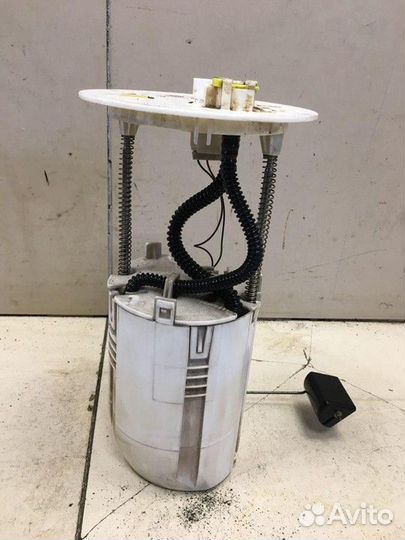 Насос топливный электрический Toyota Hilux