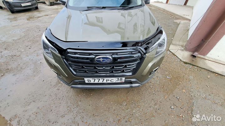 Дефлектор капота (Classic черный ) Subaru Forester