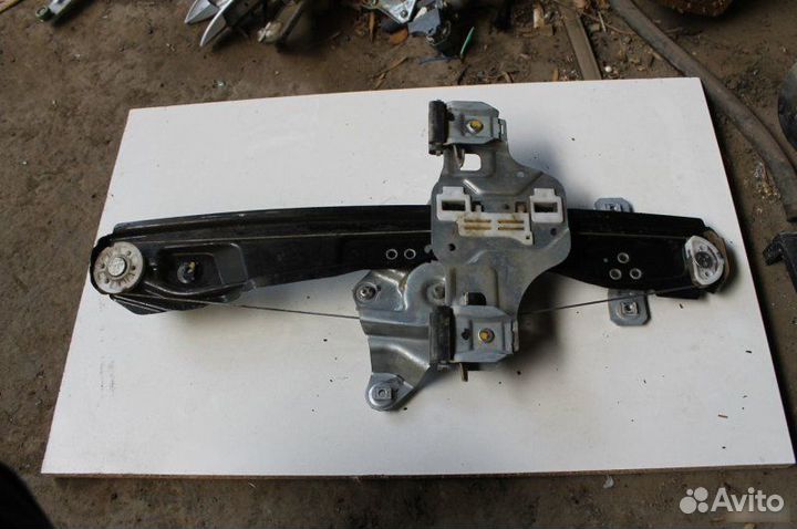 Стеклоподъемник передний левый Chevrolet Cobalt