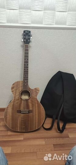 Продаю гитару+чехол Cort