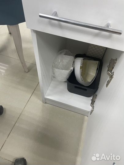 Стол для маникюра бу