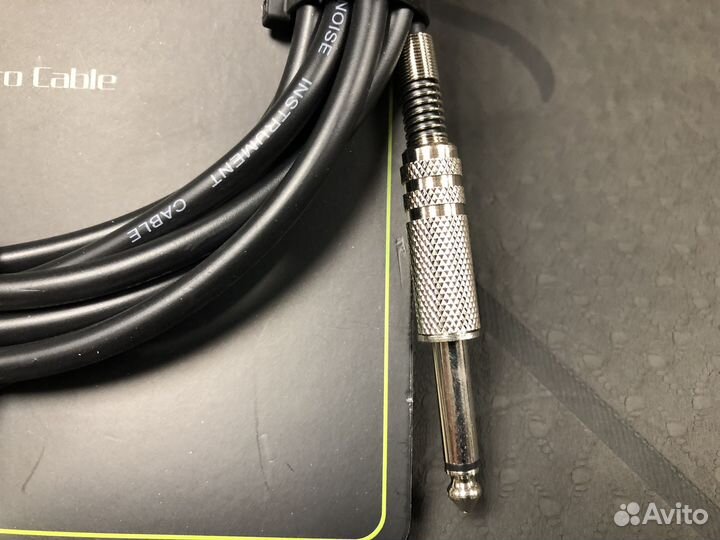 Кабель гитарный Soundking, 3 метра