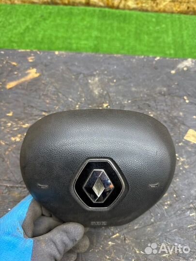 Подушка безопасности в руль Renault Logan 2 1.6