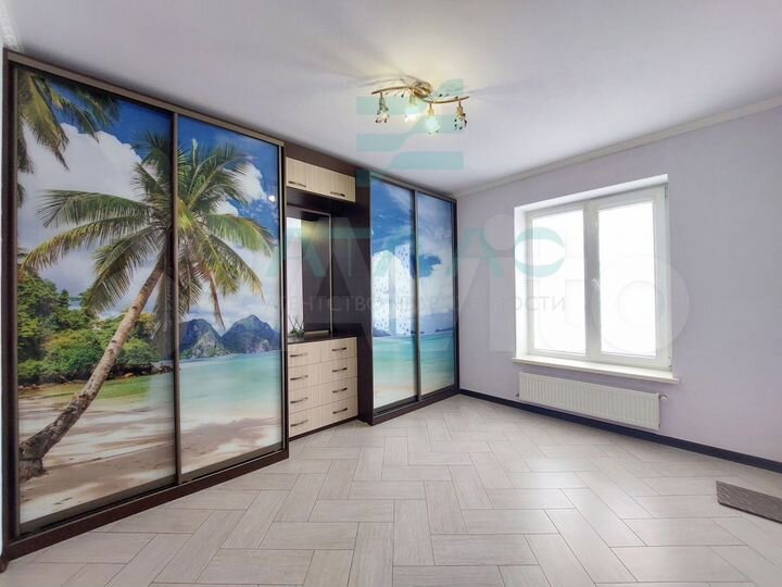 Дом 297 м² на участке 10 сот.