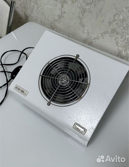 Вытяжка для маникюра настольная