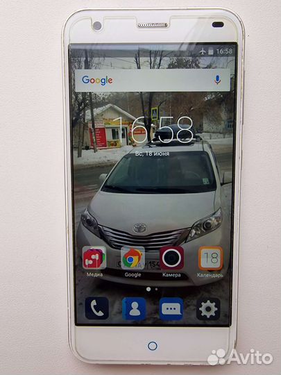 Телефон ZTE Blade S6