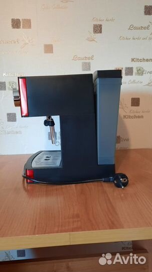 Кофеварка рожковая polaris