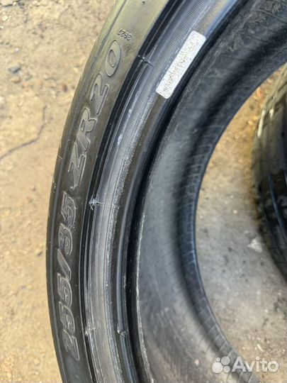 Pirelli P Zero 255/35 R20 97Y