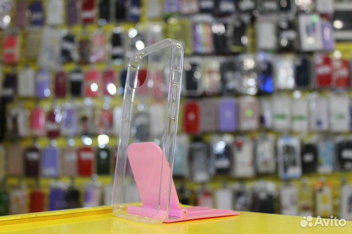 Чехол на iPhone 13 