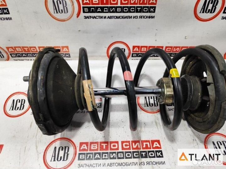 Стойка передняя правая toyota vista