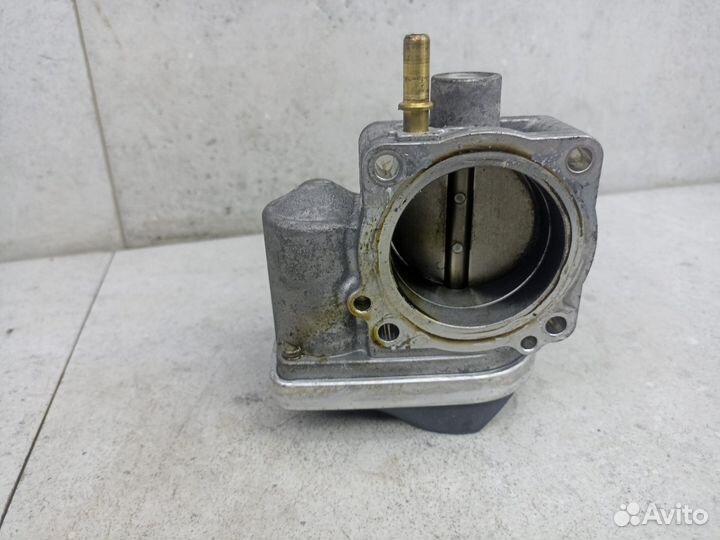 Дроссельная заслонка Renault Megane 3 8200190230