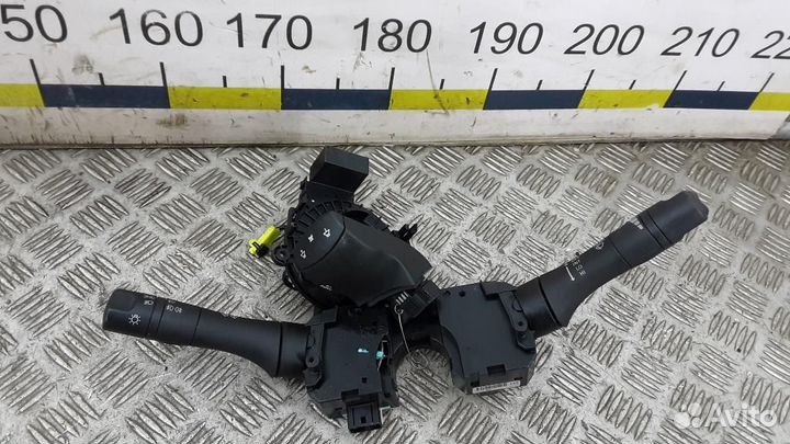 Переключатель поворотов подрулевой Renault Koleos