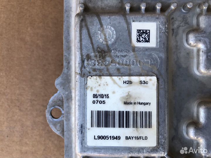 Блок розжига LED фары Cadillac Escalade L90051949