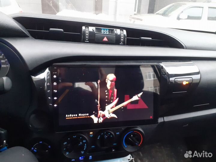 Магнитола Toyota Hilux 8 (2015+) Android