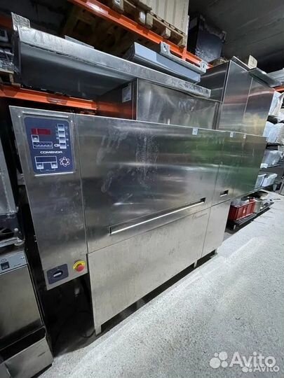 Посудомоечная машина конвейерного типа