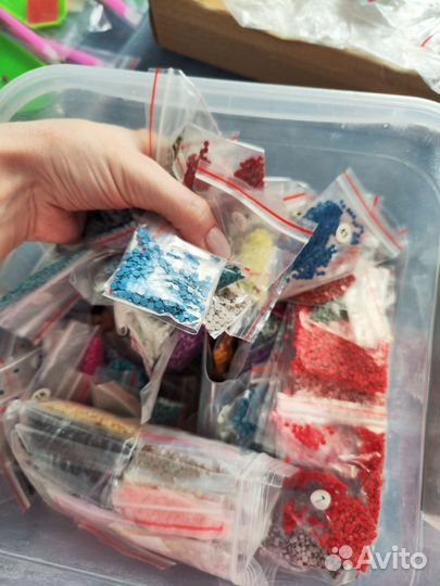 Стразы для алмазной мозаики