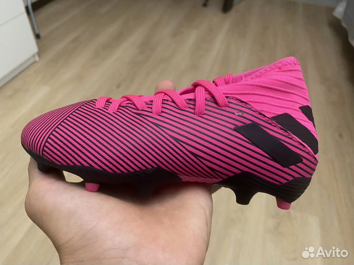 Детские футбольные бутсы