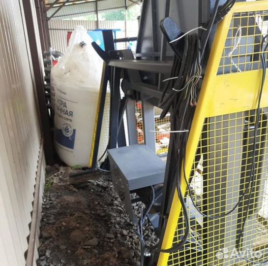 Опрокидыватель разгрузки контейнеров WS1600/1000