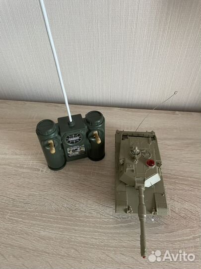 Танк на пульте управления