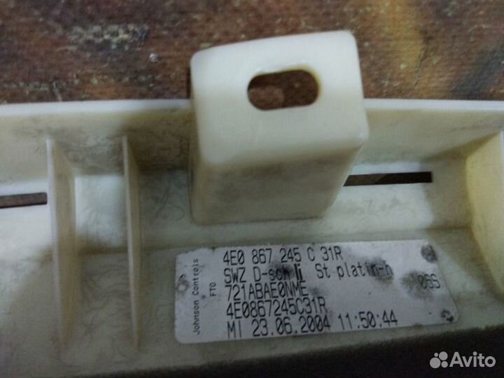 Обшивка салона левая Audi A8 D3 BFM 2004