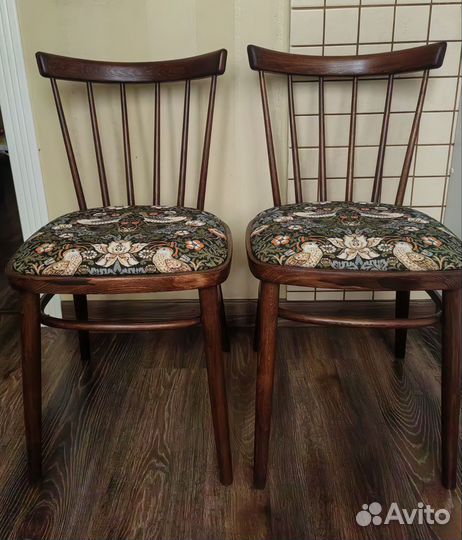 Отреставрированные винтажные стулья. Антонин Шуман