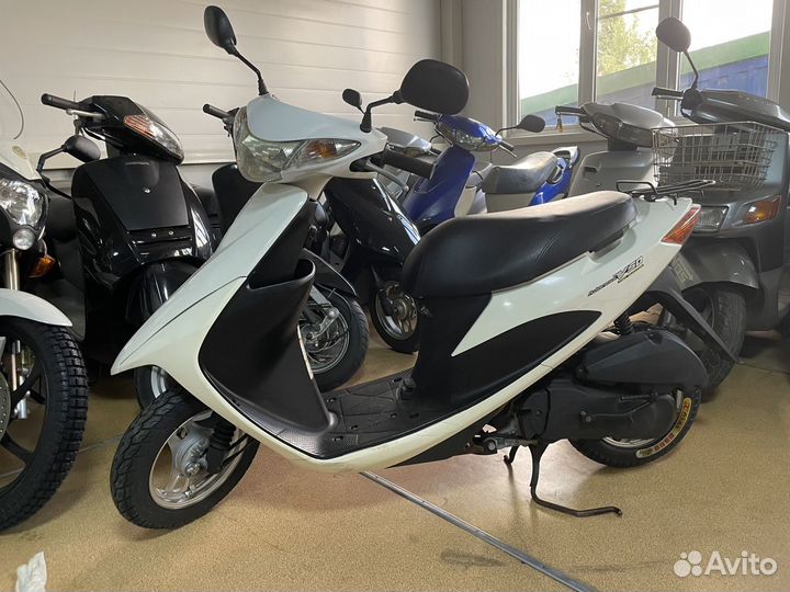 Мопед Suzuki Address V50 (CA44A)