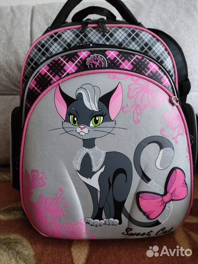 Рюкзак школьный Hummingbird