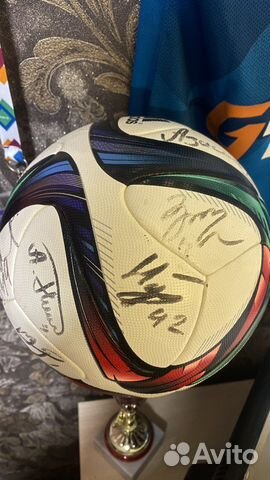 Мяч с автографами игроков фк Уфа сезон 2015-2016
