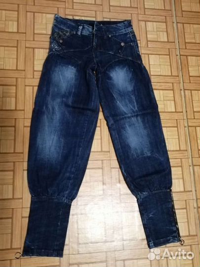 Джинсы