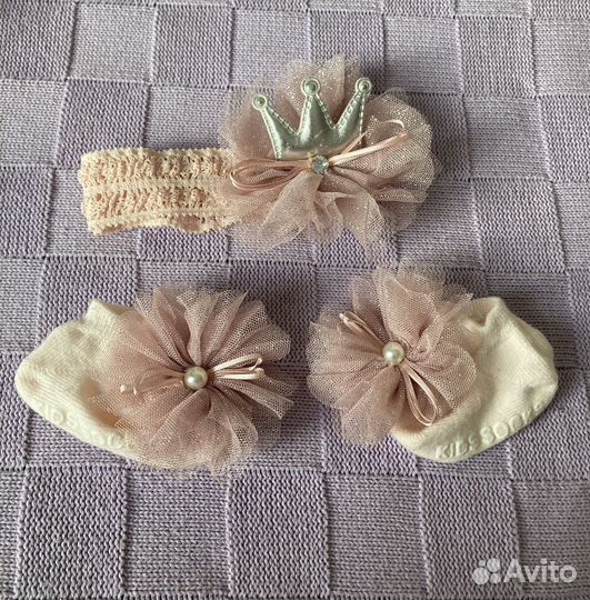 Носочки и повязка с бантиком для новорожденных