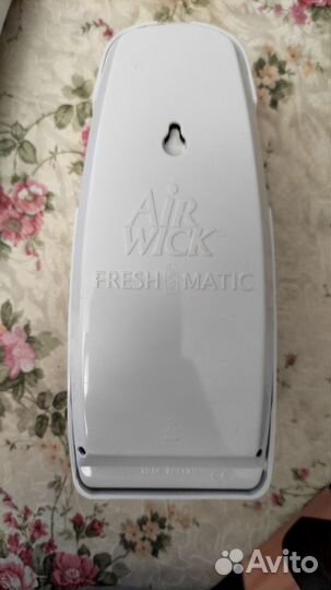 Автоматический распылитель освежителя воздуха