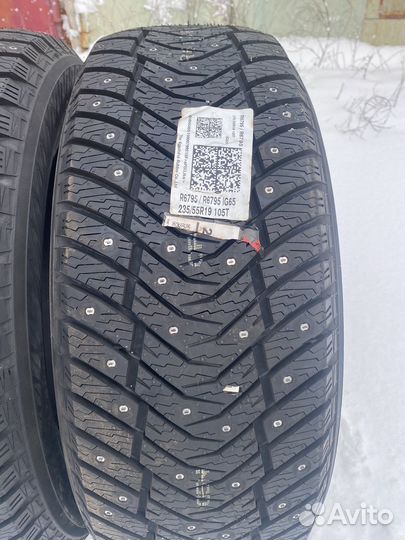 Yokohama Ice Guard IG65 235/55 R19