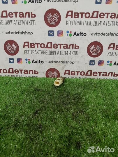 Датчик температуры двигателя Toyota Camry XV50