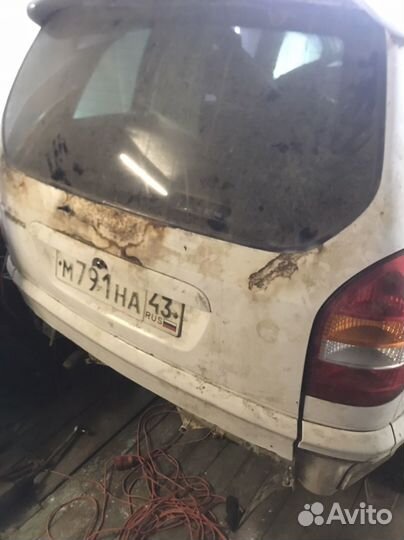 Разбор Опель Зафира А, Субару Травик