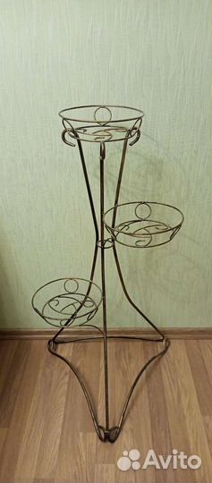 Этажерка для цветов