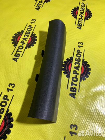 Накладка на порог салона задняя правая Kia