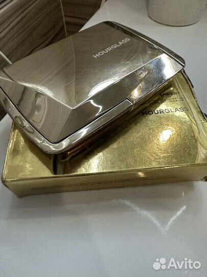 Hourglass палетка