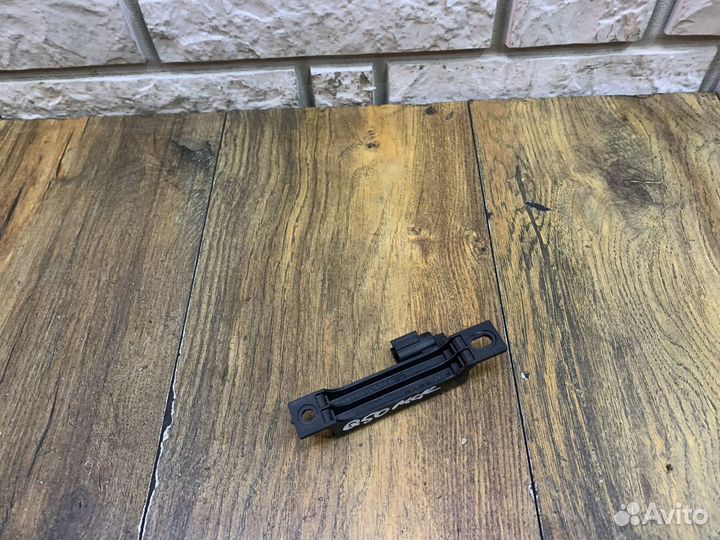 Infiniti Q50 (V37) Антенна бесключевого замка