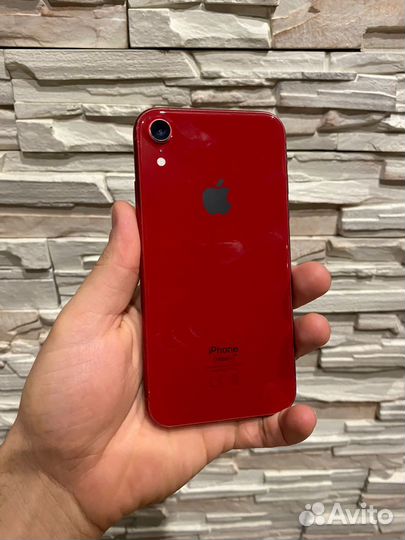 iPhone xr 64gb red