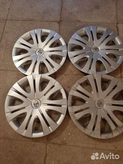 Колпаки для Toyota Corolla