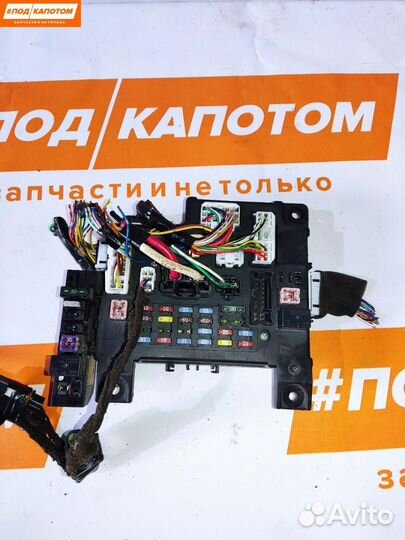 Блок предохранителей Mitsubishi Outlander 2 2007