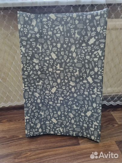 Пеленальная доска на кроватку