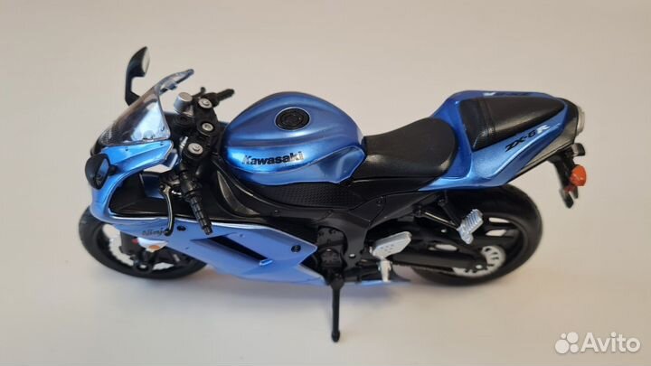 Модель мотоцикла Maisto Kawasaki Ninja ZX6R