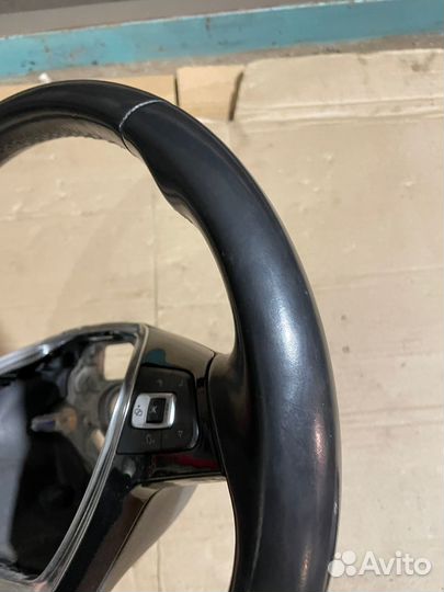 Руль оригинальный Volkswagen Passat B8