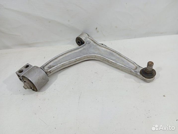 Рычаг подвески передний правый Cadillac Bls Z28NET