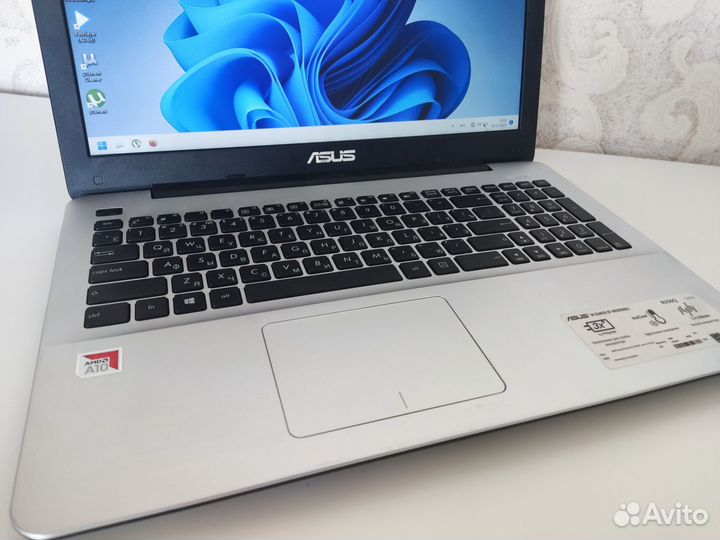 Мощный ноутбук Asus R556(4ядра/8gb/SSD)