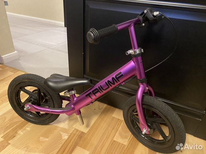 Беговел AL-1201TW triumf active С ручным тормозом