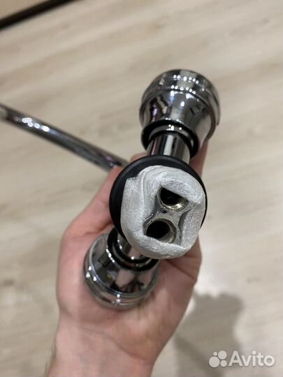 Смеситель для раковины новый crystal