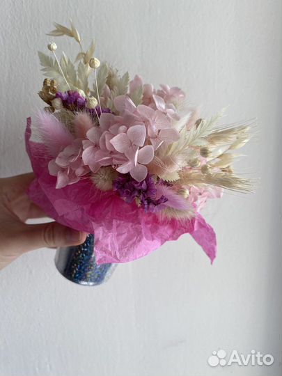 Композиция из сухоцветов