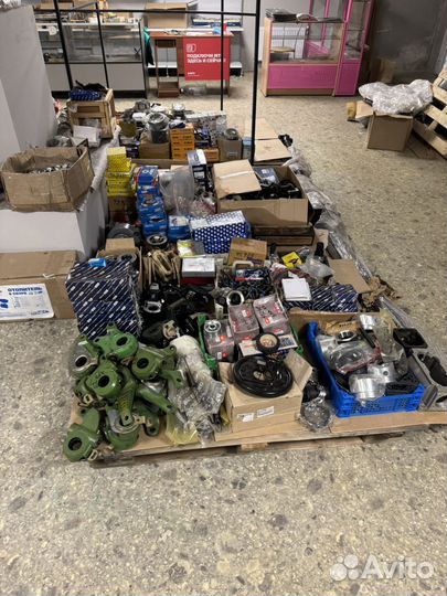 Продам большой обьем грузовых запчастей